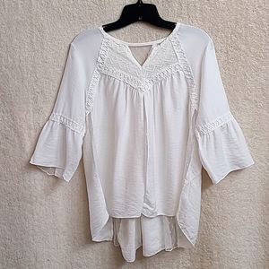 White, medium, boho top, cute details